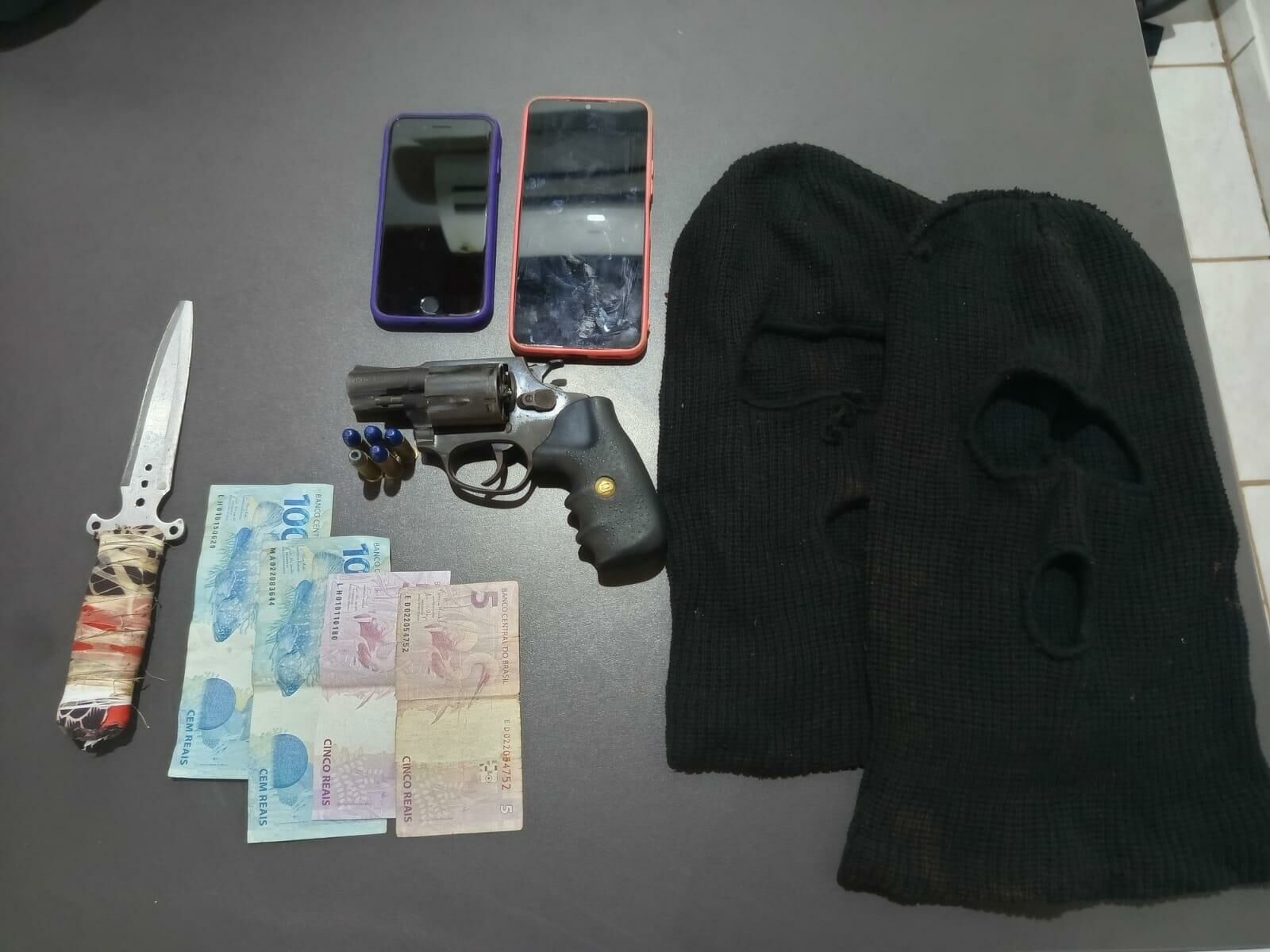 Imagem de compartilhamento para o artigo Revólver foi apreendido com suspeitos de furto de motos em Alcinópolis da MS Todo dia